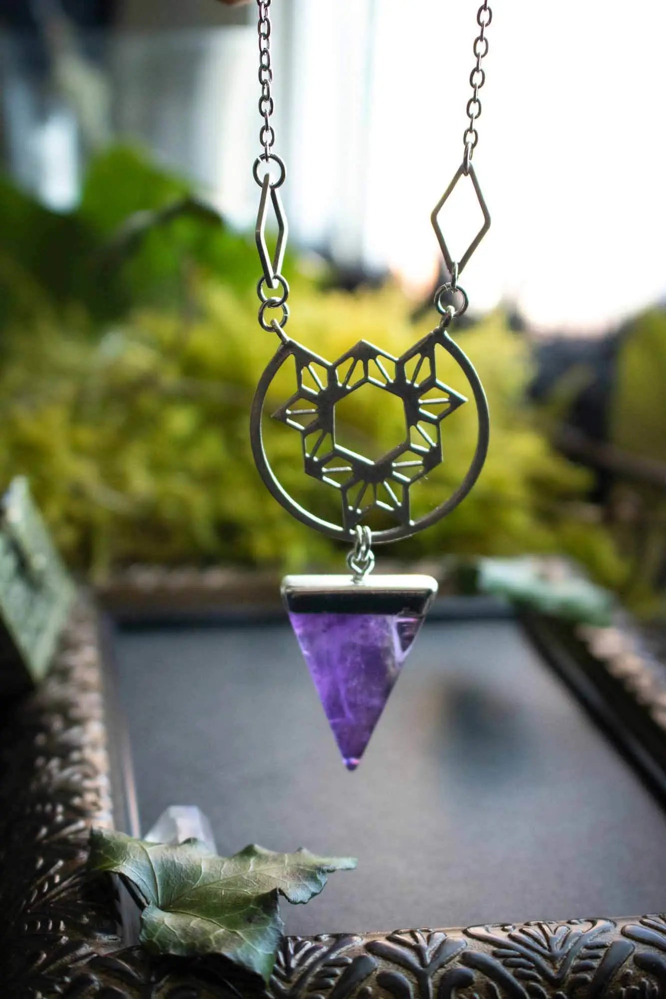 Pendentif en Améthyste et losanges argentés lunamanashop