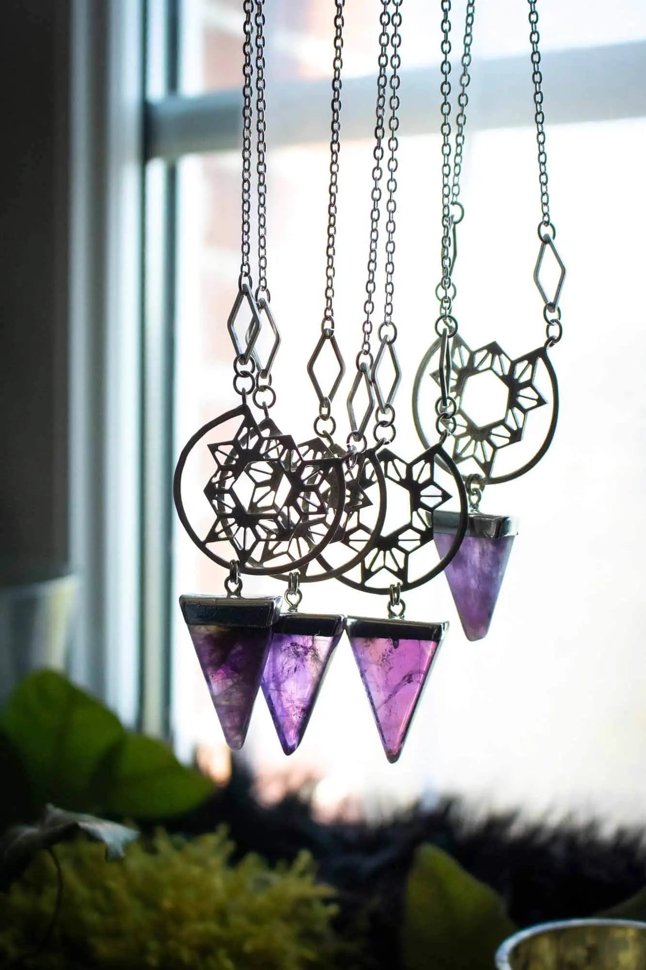 Pendentif en Améthyste et losanges argentés lunamanashop