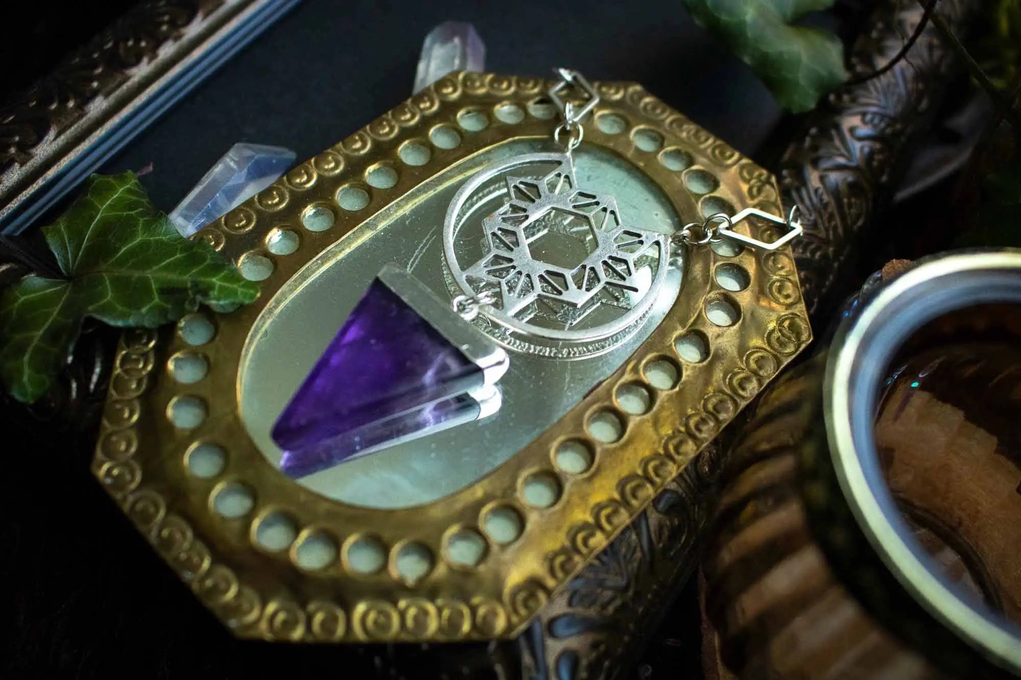 Pendentif en Améthyste et losanges argentés lunamanashop