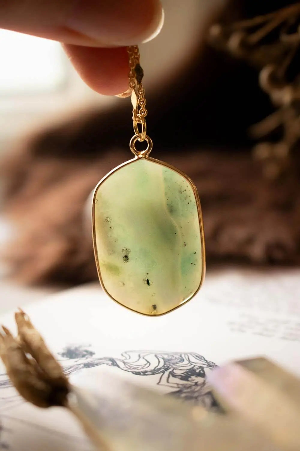 Pendentif en amazonite Thethys chaîne en laiton doré lunamanashop