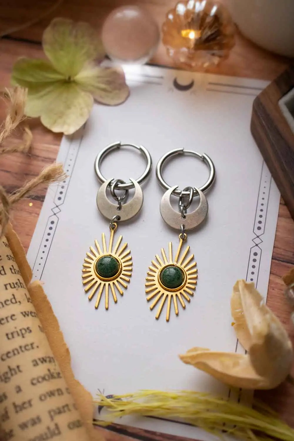 Boucles d'oreilles Éclipse végétale - Agate indienne verte et astres lunamanashop