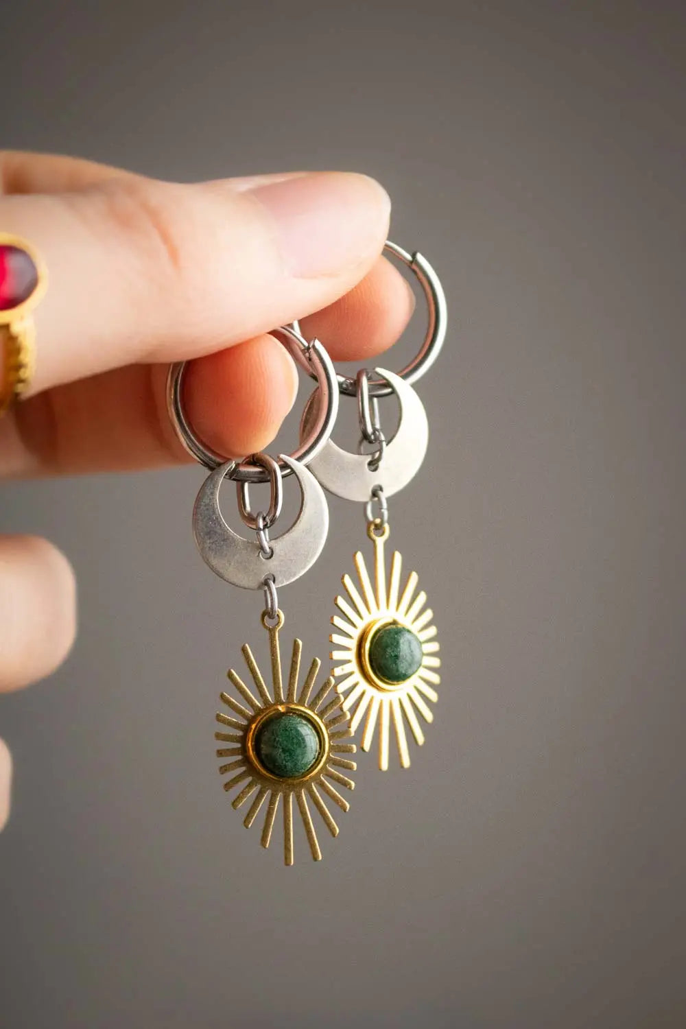 Boucles d'oreilles Éclipse végétale - Agate indienne verte et astres lunamanashop