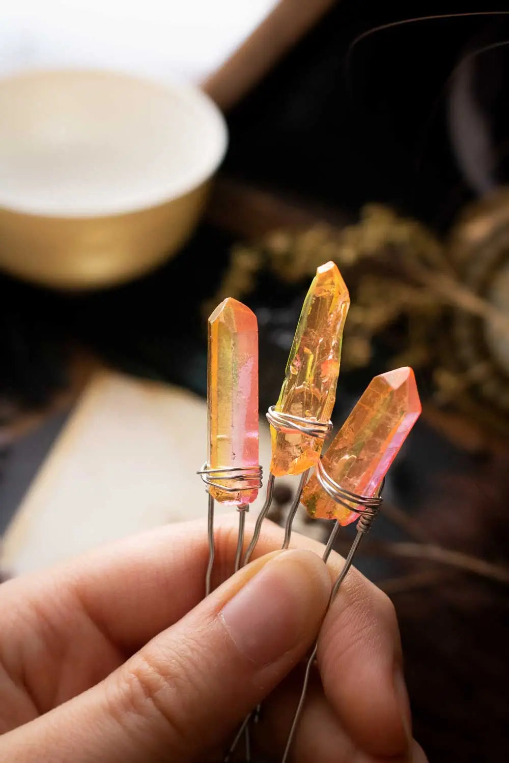Épingle à cheveux Amy orange et rose en pointe de quartz lunamanashop