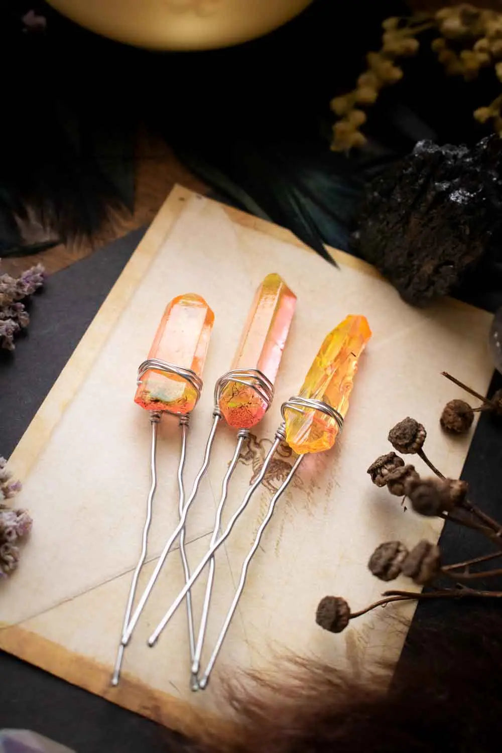 Épingle à cheveux Amy orange et rose en pointe de quartz lunamanashop