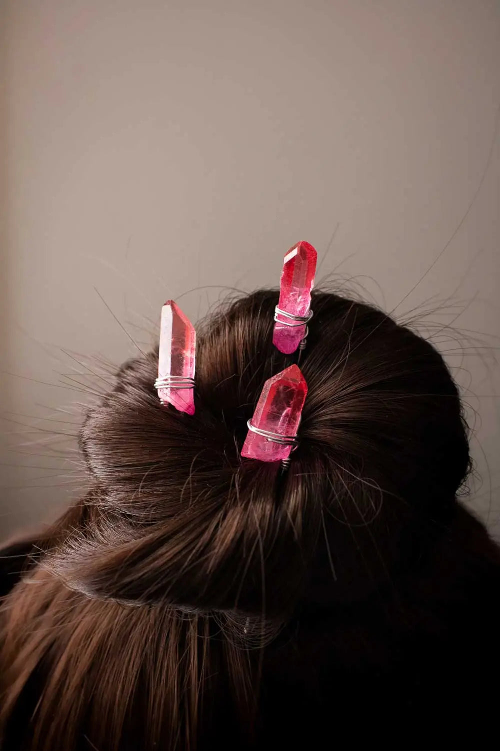 Épingle à cheveux Amy rose en pointe de quartz lunamanashop