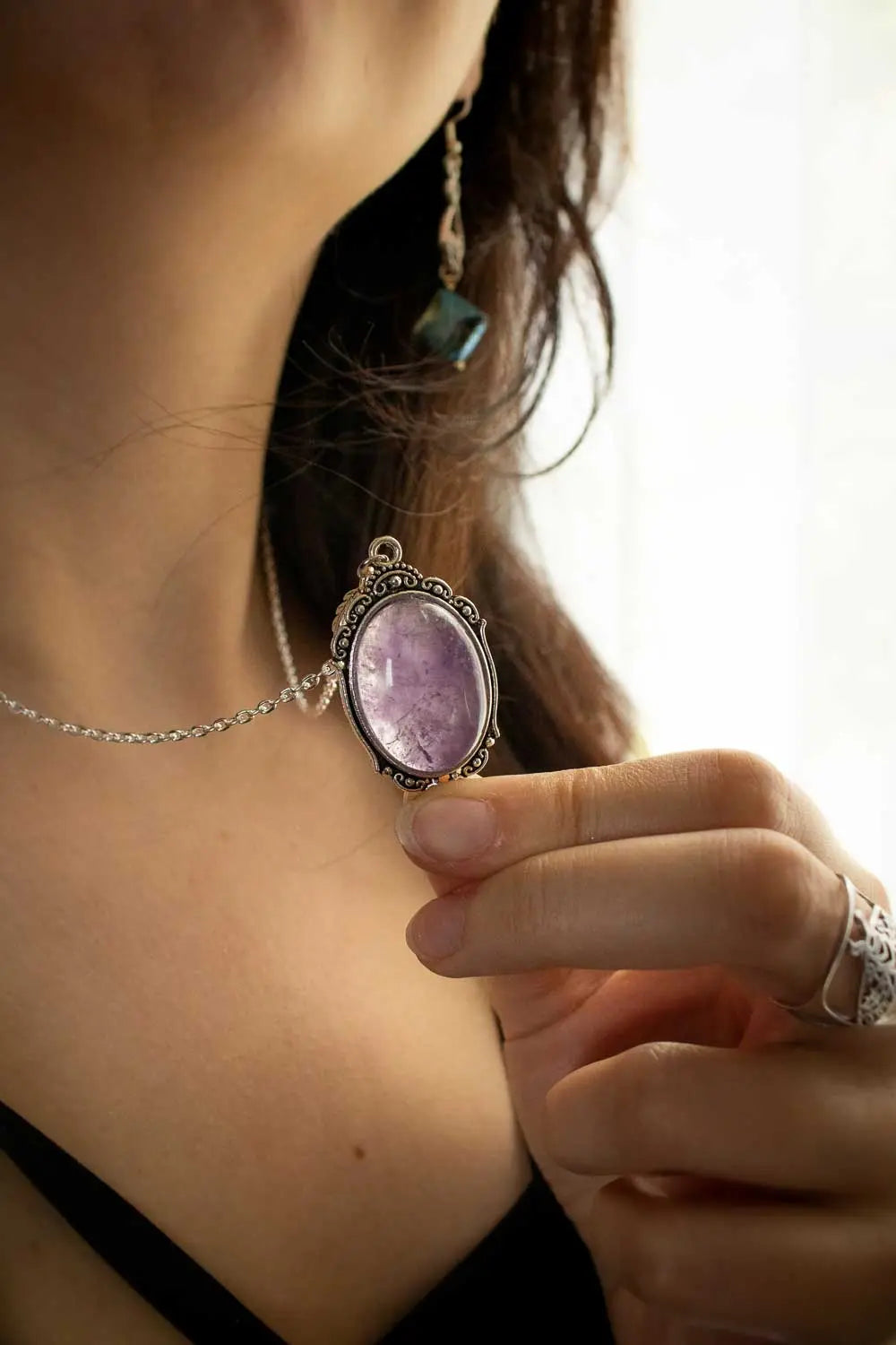 Pendentif Abysses en fluorite et chaîne argentée lunamanashop