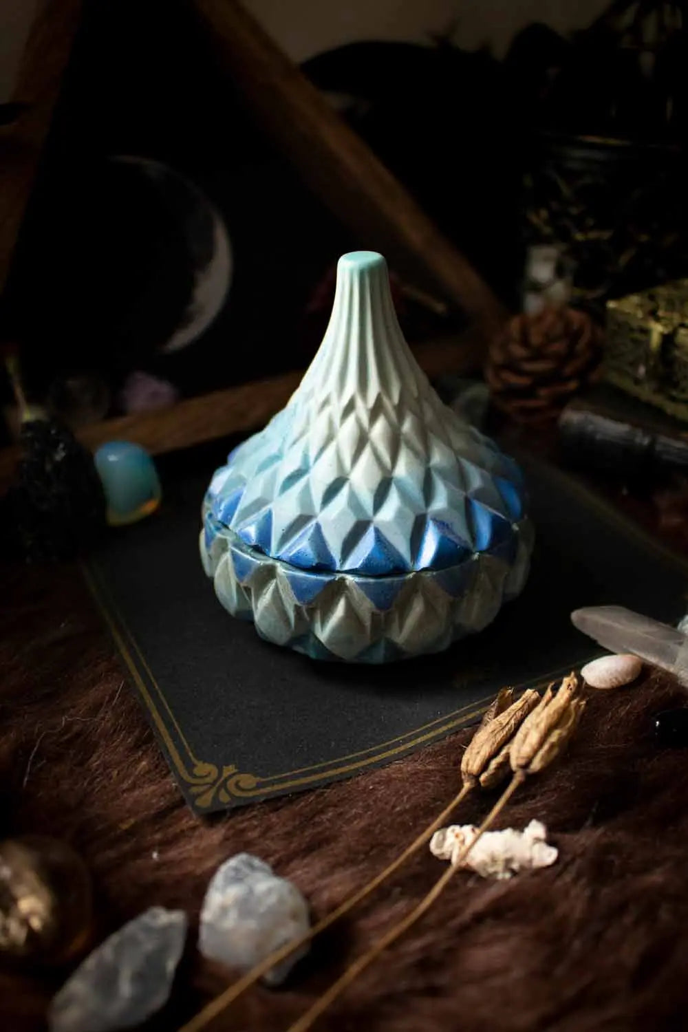 Boîte de la gardienne avec couvercle, Modèle n°3 lunamanashop