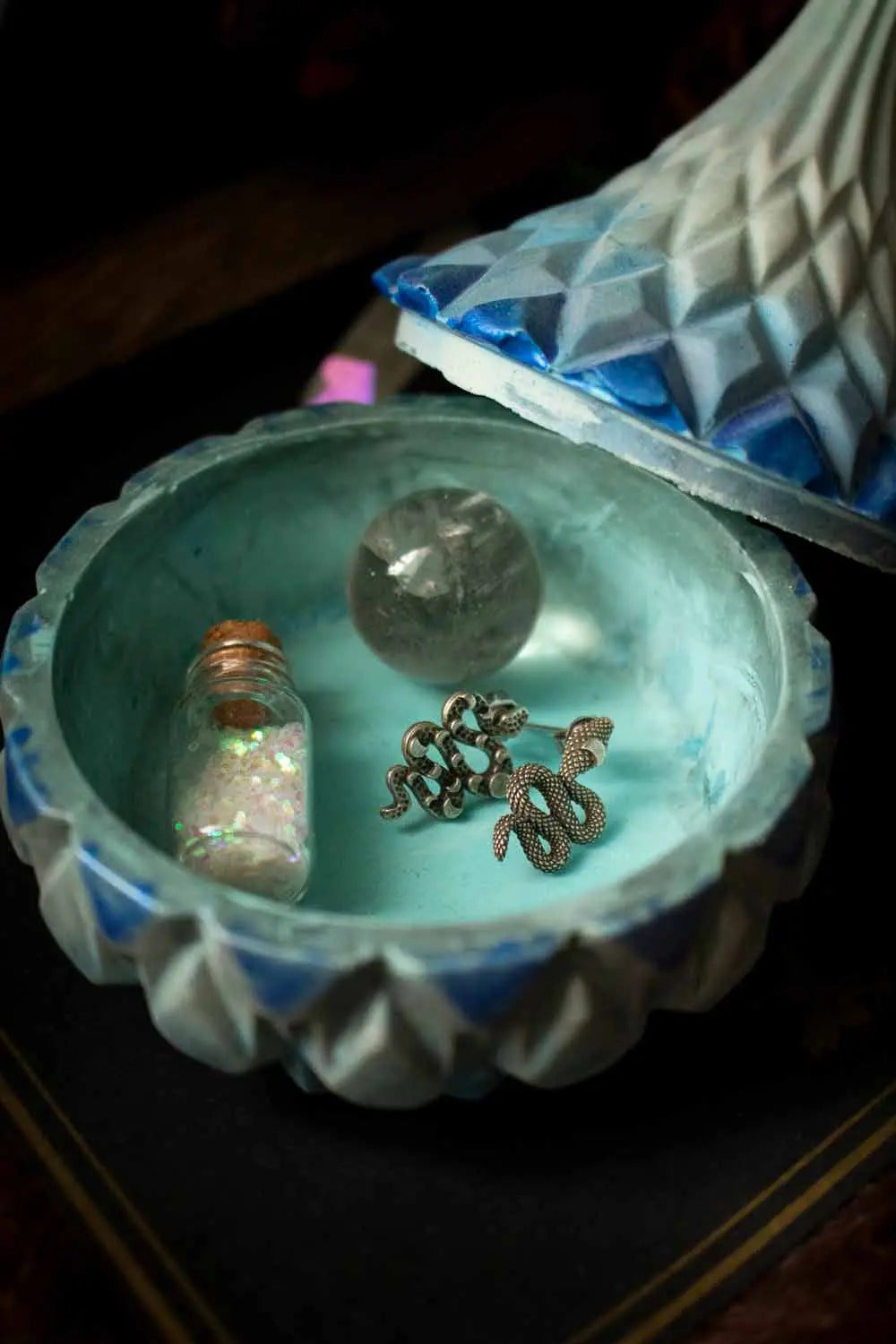 Boîte de la gardienne avec couvercle, Modèle n°3 lunamanashop