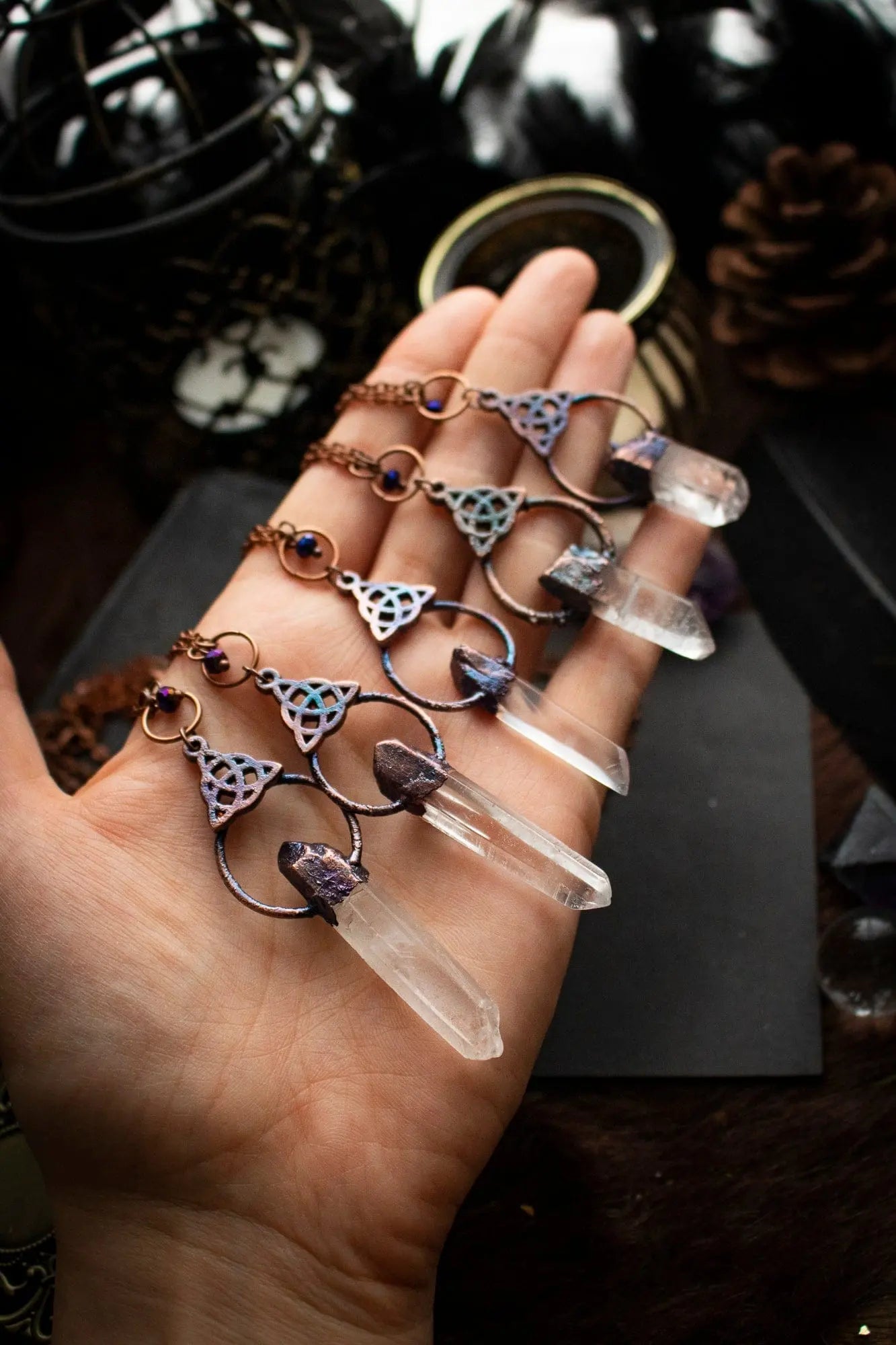 Pendentif "Pointe Cristalline" en Quartz électroformé lunamanashop