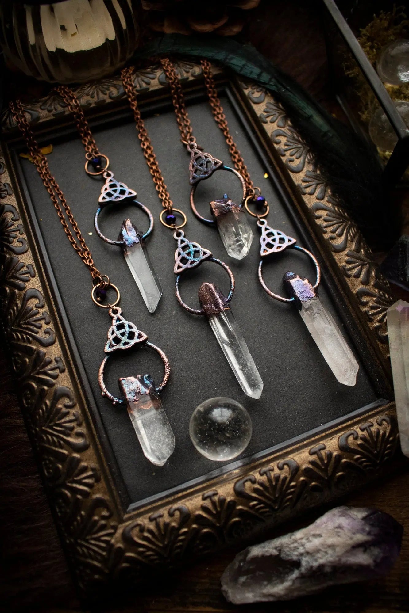 Pendentif "Pointe Cristalline" en Quartz électroformé lunamanashop