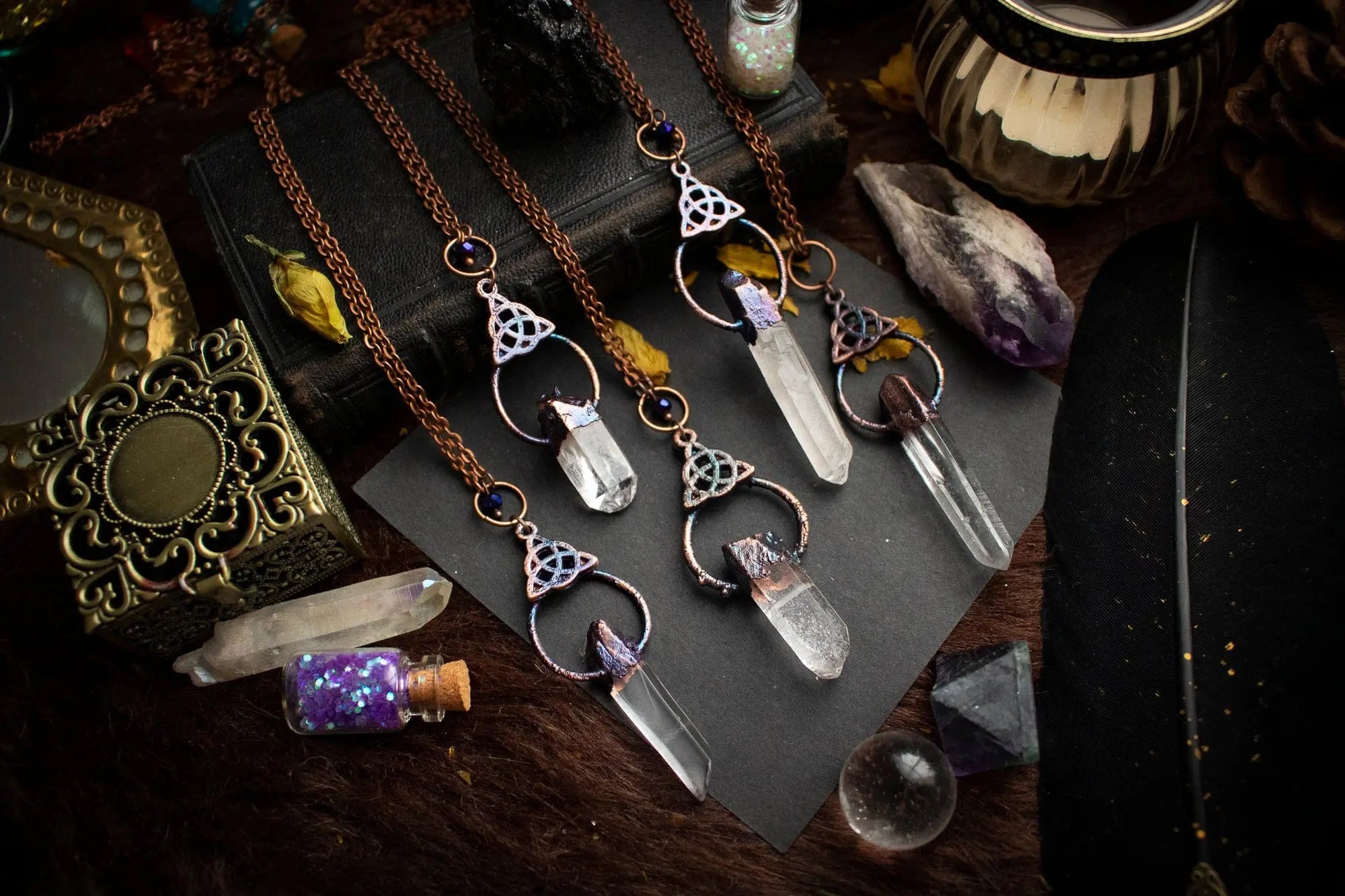 Pendentif "Pointe Cristalline" en Quartz électroformé lunamanashop