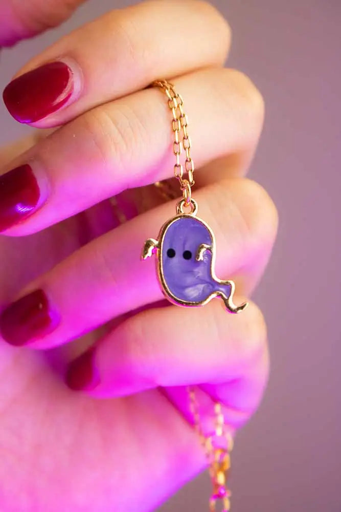 Pendentif fantôme mignon violet et chaîne dorée lunamanashop