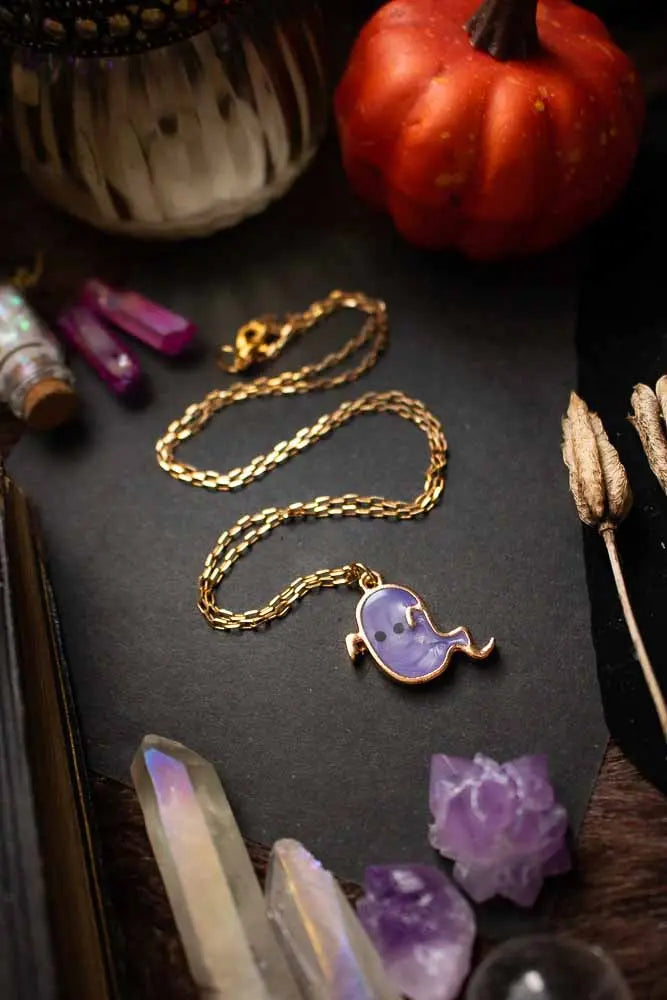 Pendentif fantôme mignon violet et chaîne dorée lunamanashop