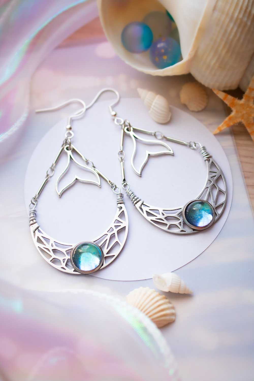 Boucles d'oreilles Célestine - Croissant lunaire bleuté lunamanashop