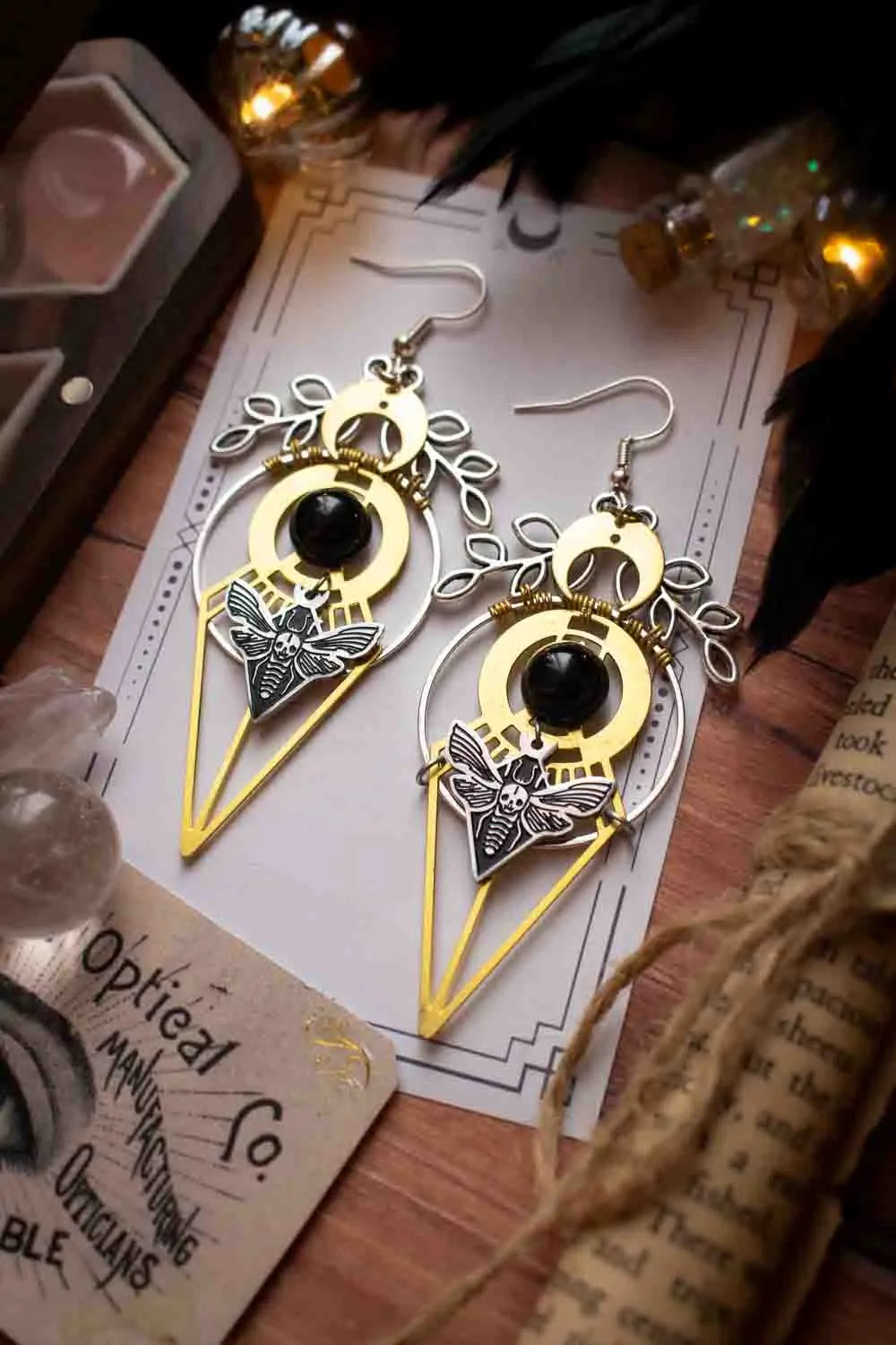 Boucles d'oreilles Chrysalis - La reine papillon de nuit lunamanashop