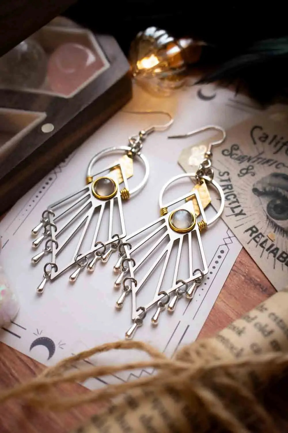 Boucles d'oreilles Dawnyra - Pierre de lune irisée lunamanashop