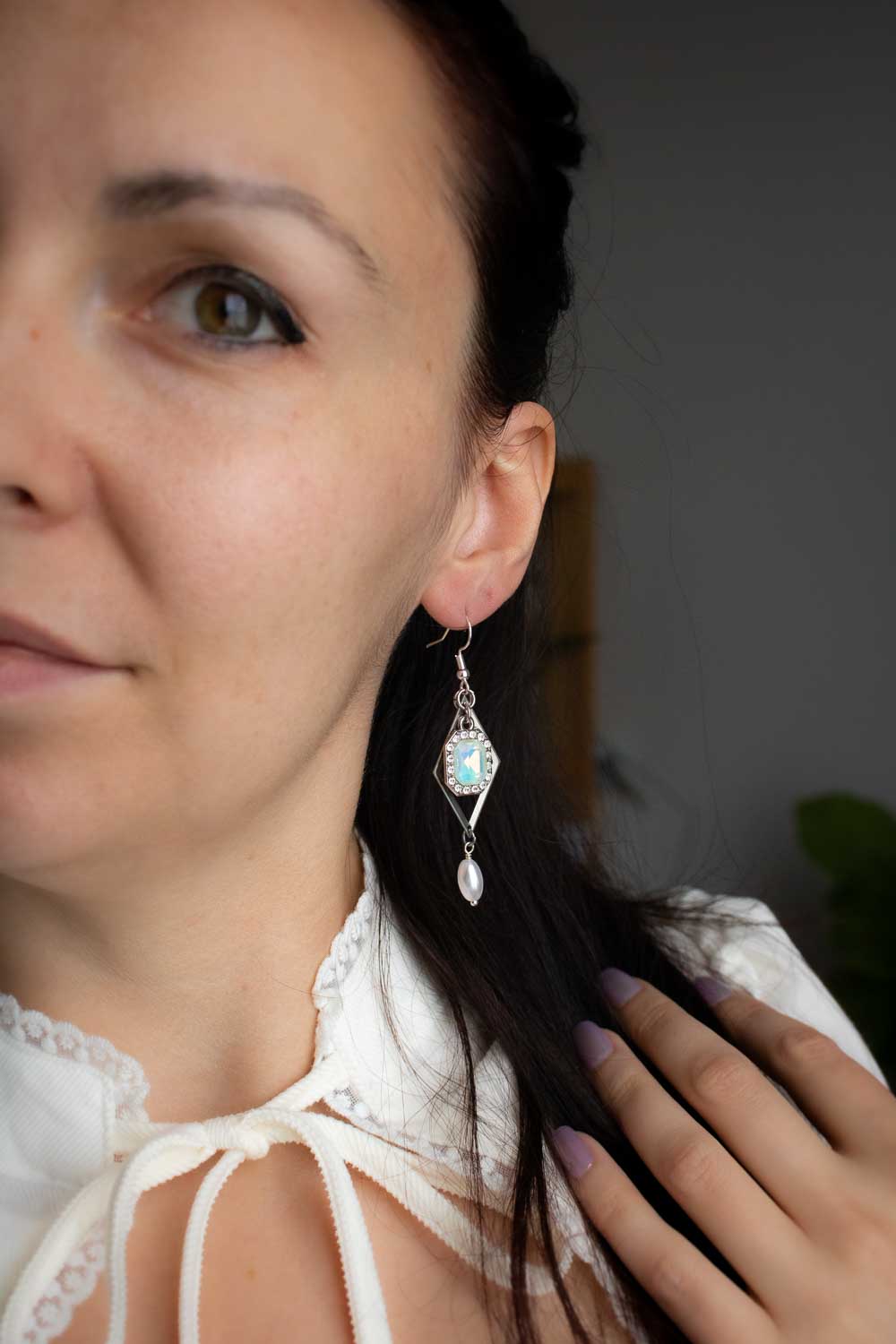 Boucles d'oreilles Nérée -  Strass et perle nacrée lunamanashop