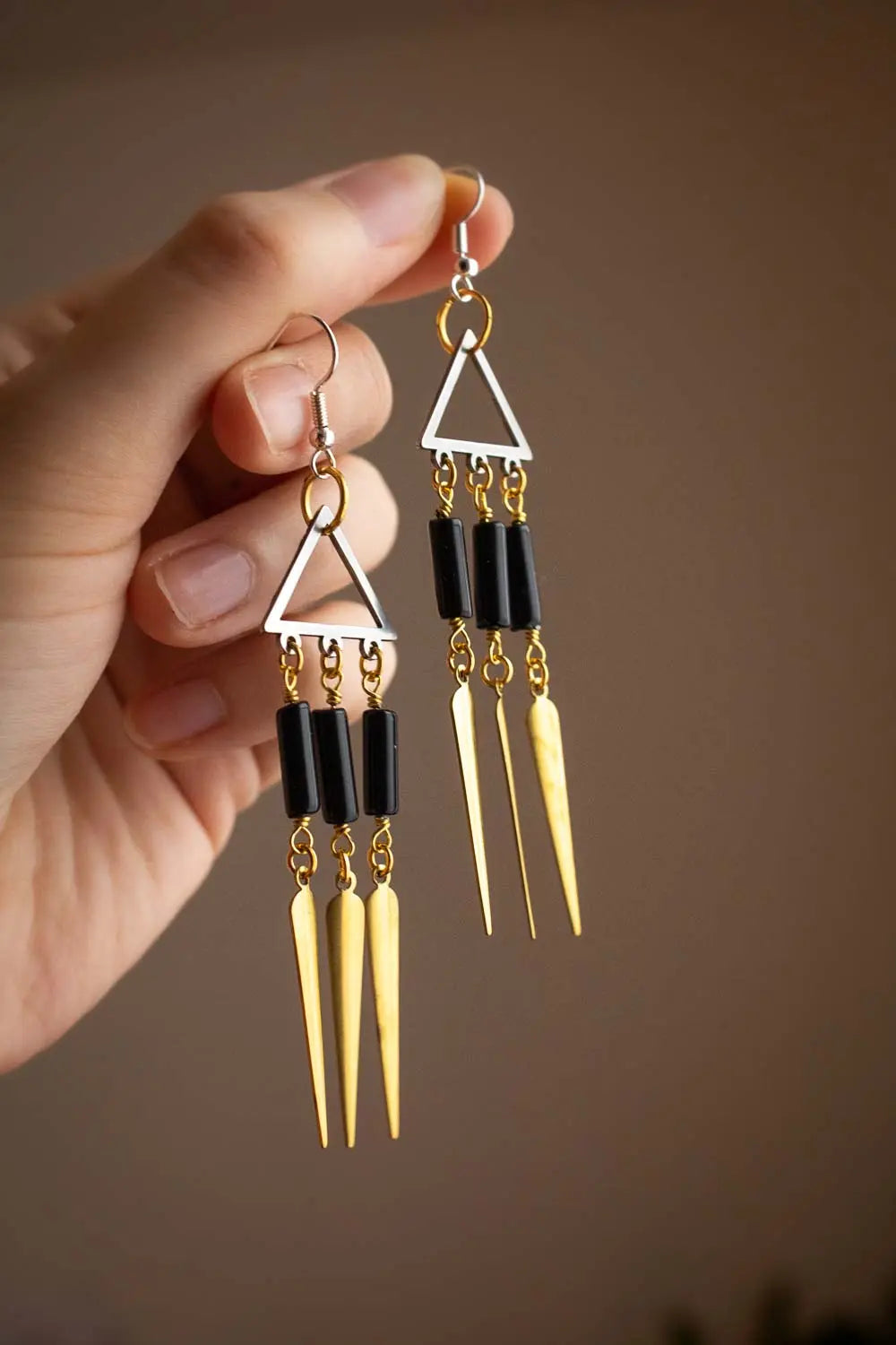 Boucles d'oreilles Nyarah - Danse d'obsidienne noire lunamanashop