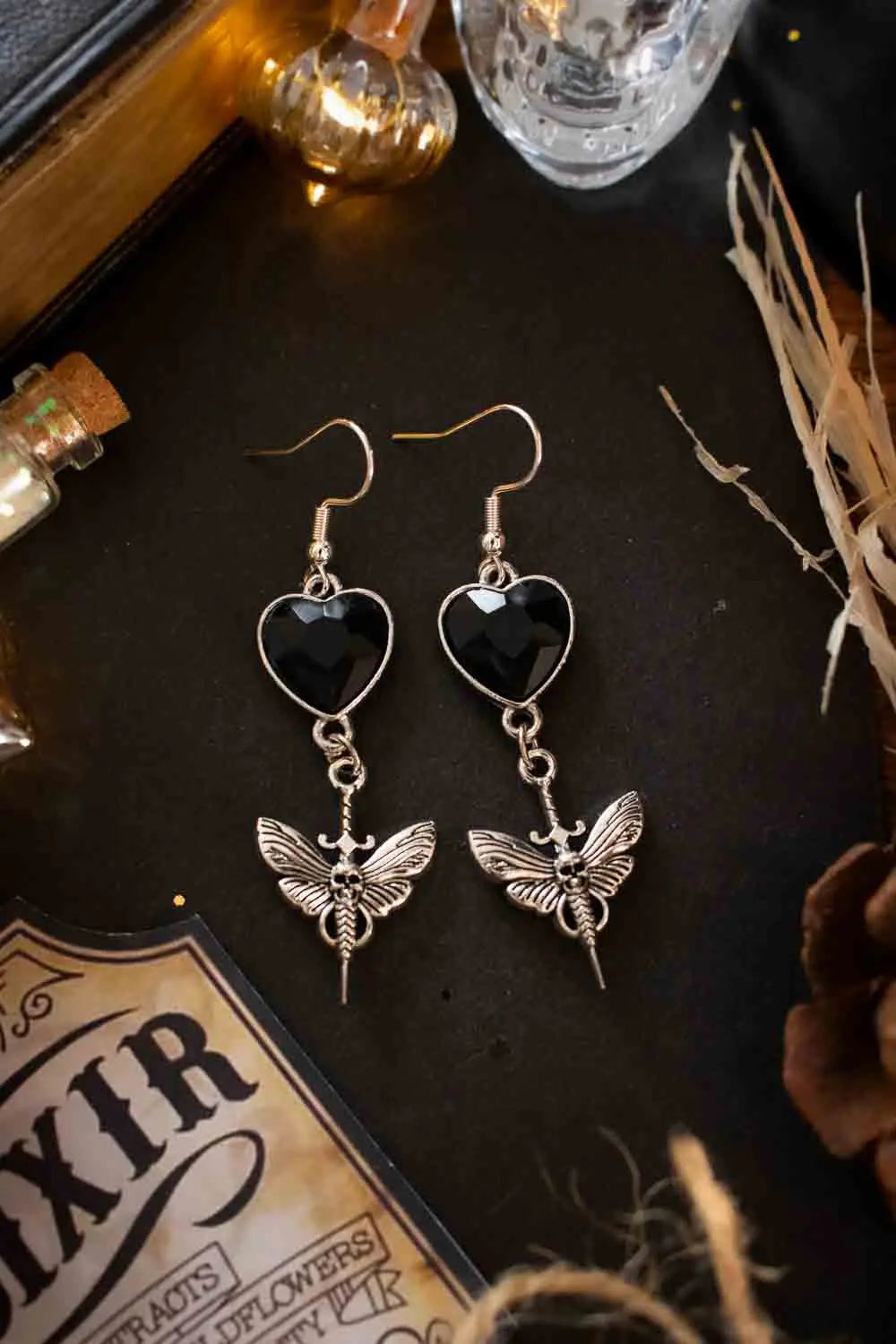 Boucles d'oreilles Cristal funeste avec cœur noir lunamanashop