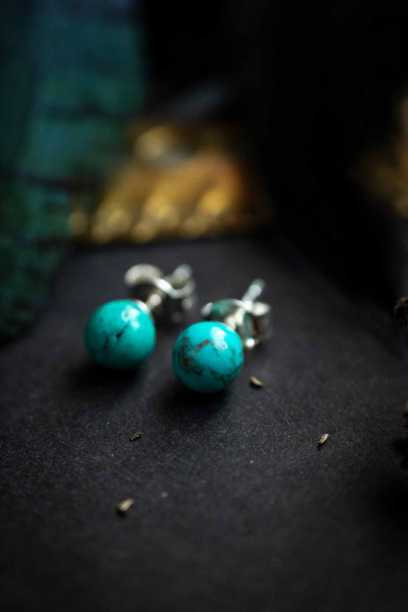Boucles d'oreilles puce en Turquoise bleue et argent 925 lunamanashop
