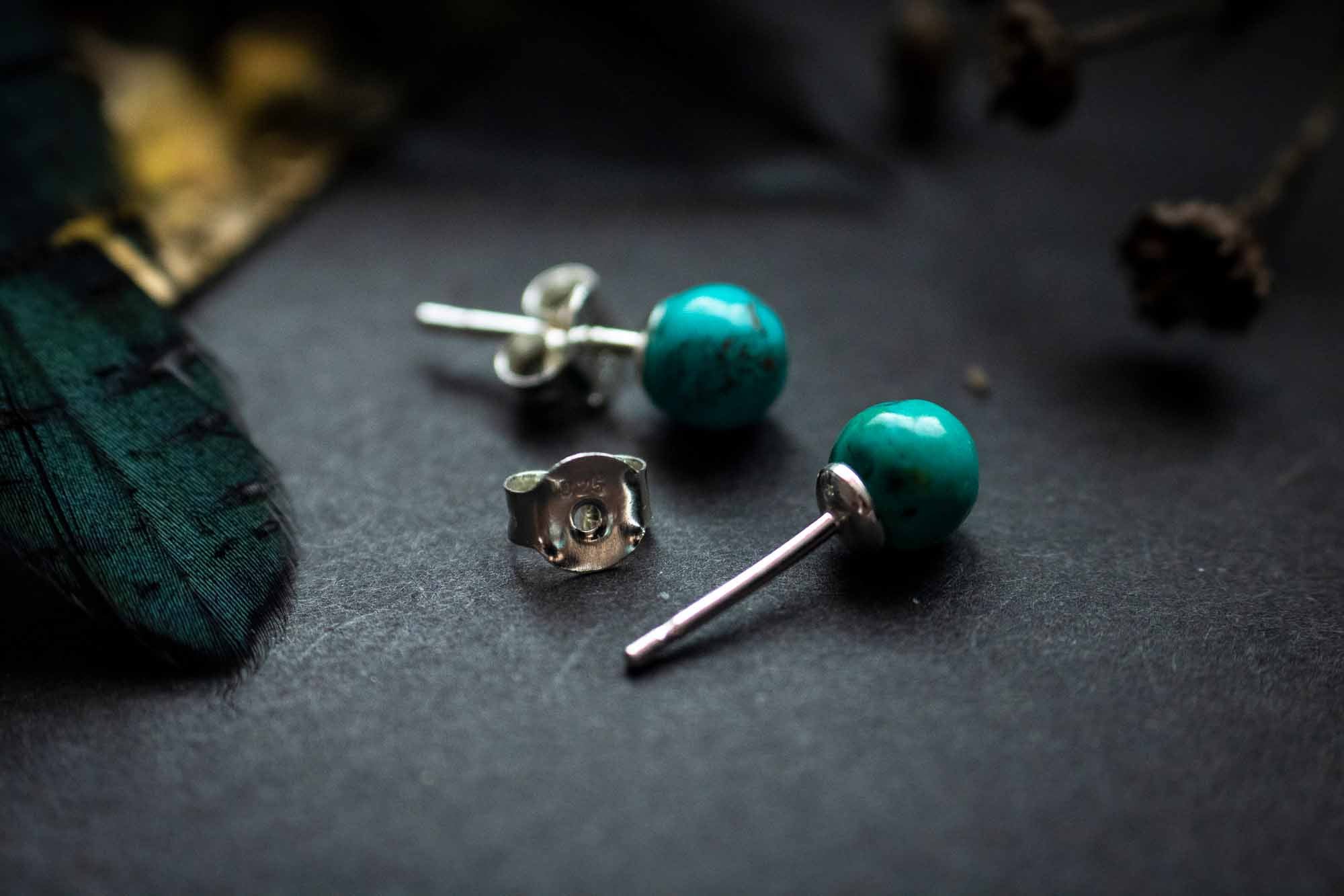 Boucles d'oreilles puce en Turquoise bleue et argent 925 lunamanashop