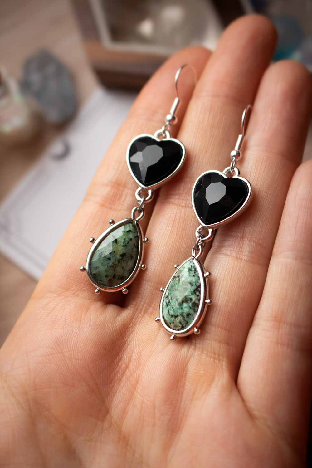 Boucles d'oreilles Turquoise africaine - Cœur de verre Noir - Aja lunamanashop