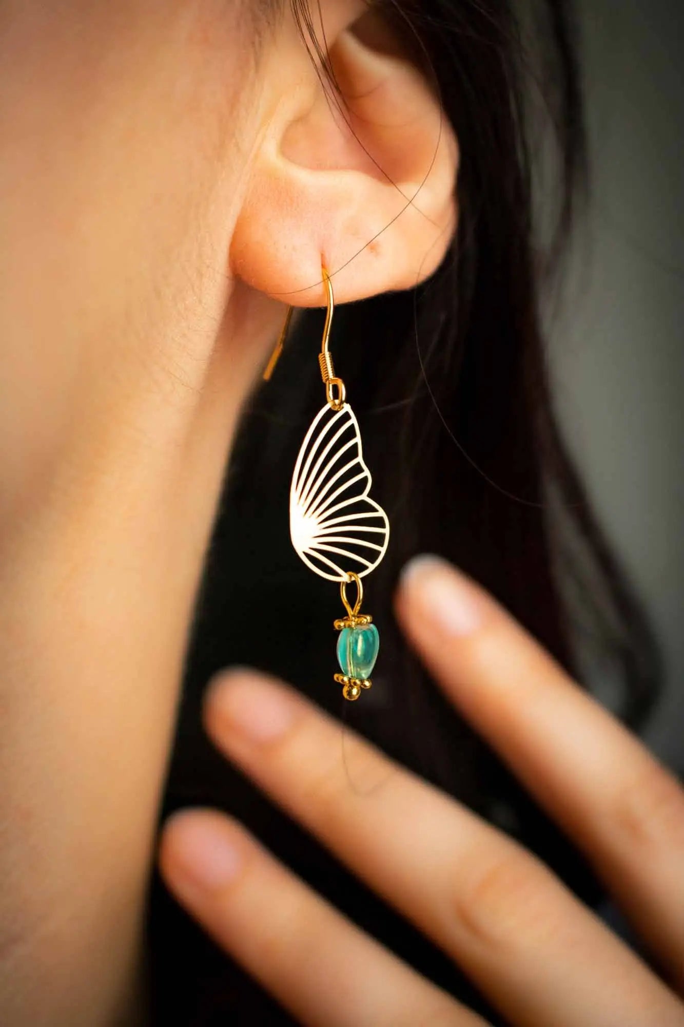 Boucles d&#39;oreilles Ailes de papillon colorées  lunamanashop