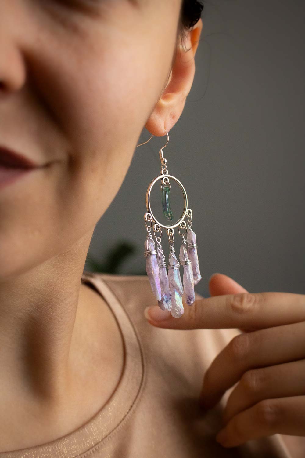 Boucles Oreilles quartz brut violet - Lune de verre - Dharana lunamanashop