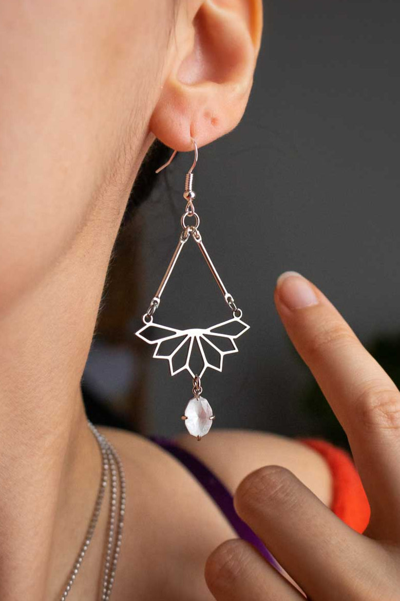 Boucles d&#39;oreilles demie rosace - Breloque en verre facetté - Leshy lunamanashop