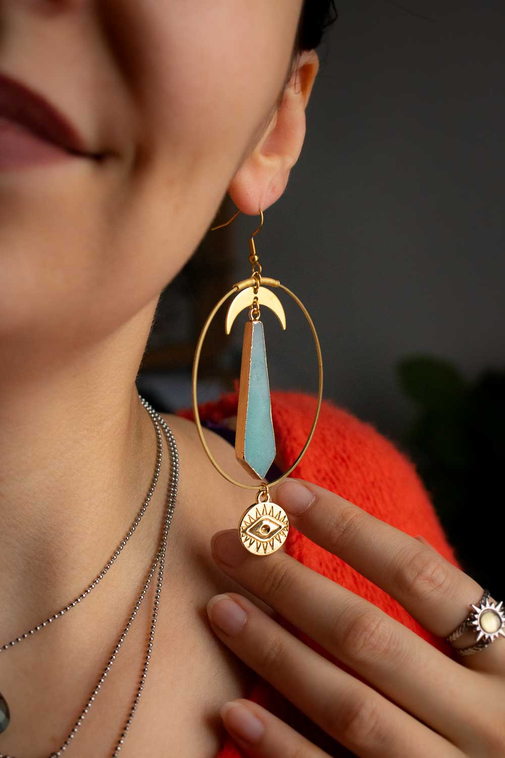 Boucles d&#39;oreilles Amazonite et lune - Anneau doré - Thalie lunamanashop