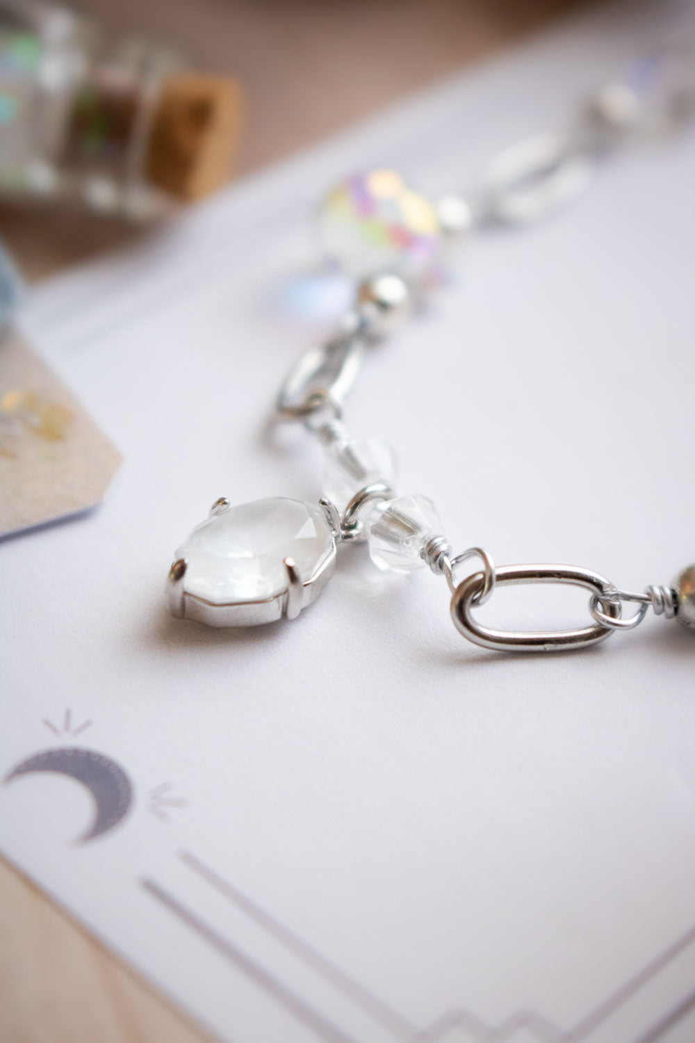 Collier argenté breloques facettées - Goutte de verre - Séréna lunamanashop