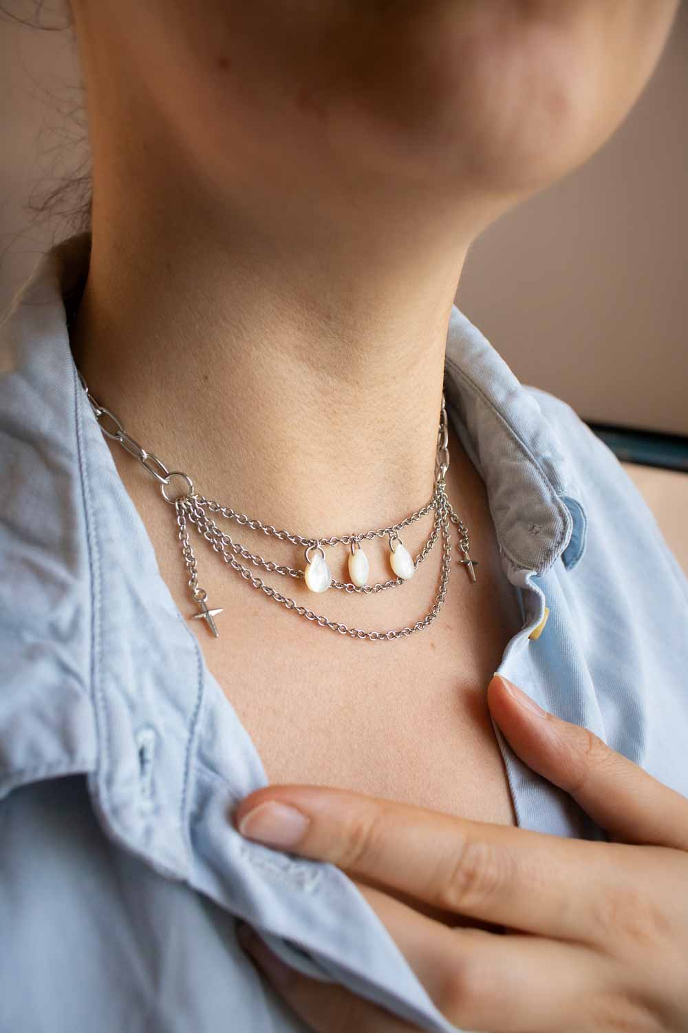 Collier Choker Acier Nacre - Croix et Gouttes Irisées - Celestina lunamanashop