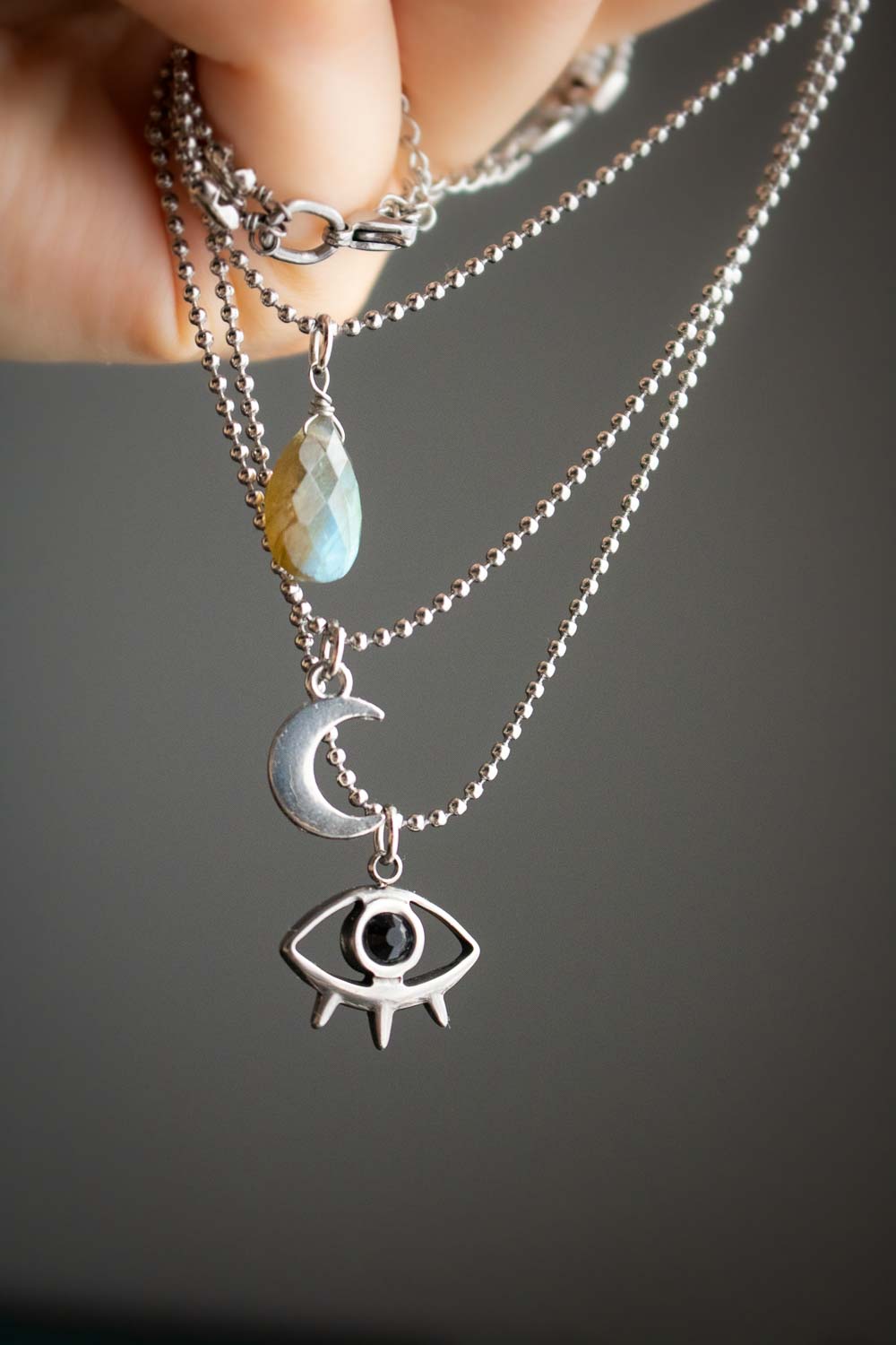 Collier triple rang Labradorite lune œil - Chaîne billes argentée - Centaurée lunamanashop