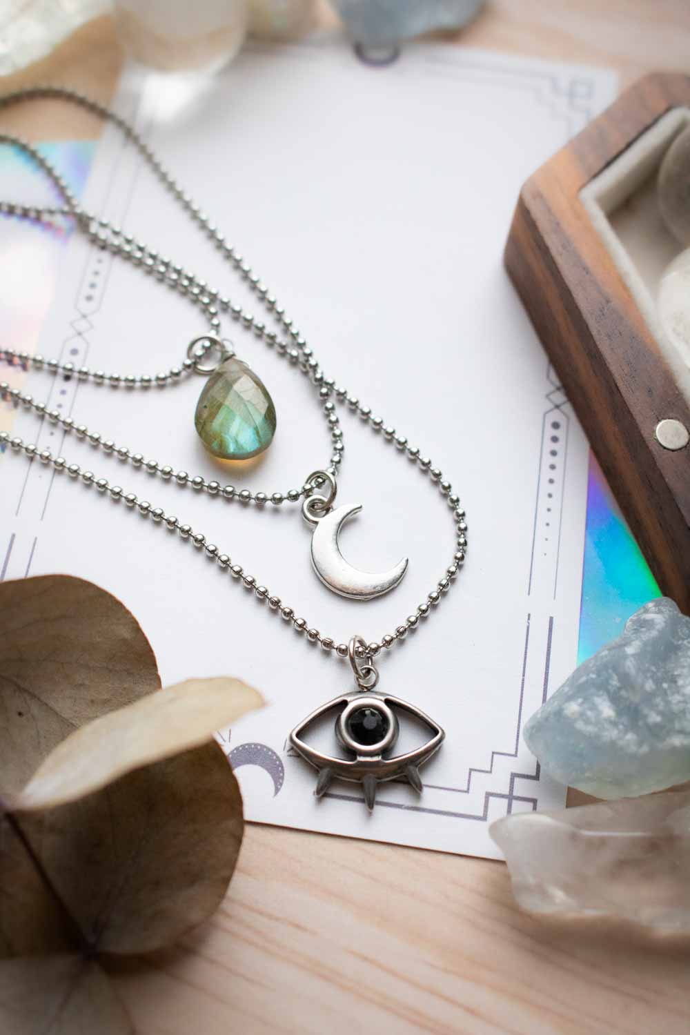 Collier triple rang Labradorite lune œil - Chaîne billes argentée - Centaurée lunamanashop