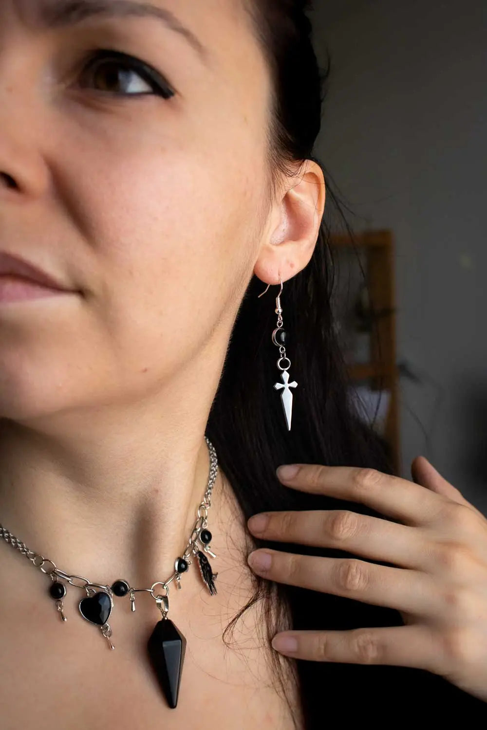 Boucles d'oreilles Dualité mystique - Style gothique en acier et agate noire lunamanashop