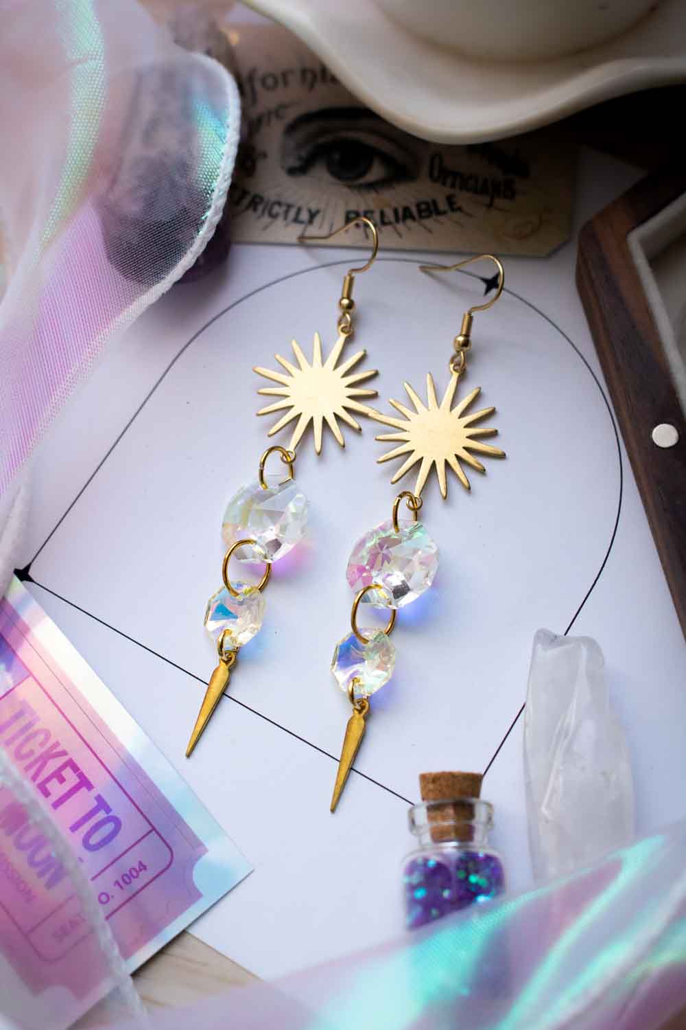 Boucles d'oreilles Cascade solaire - Dorées avec cristaux de verre lunamanashop