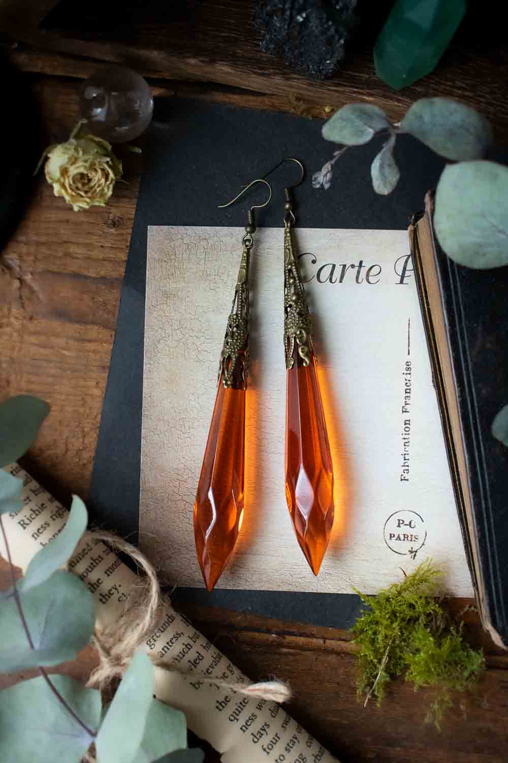 Boucles d&#39;oreilles Crépuscule flamboyant en verre orange