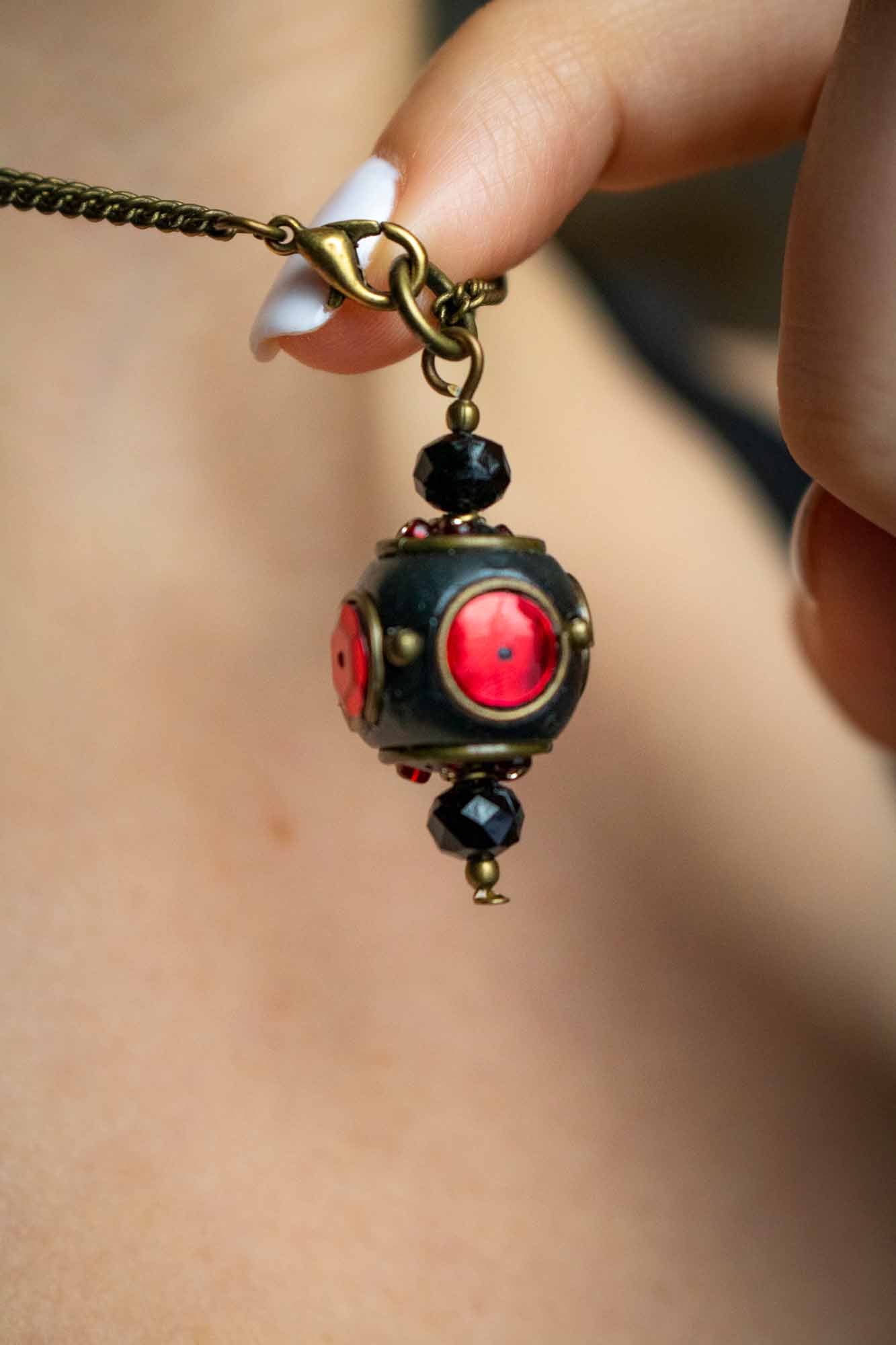 Pendentif &quot;Sphère de déesse&quot; en perle du Cachemire lunamanashop