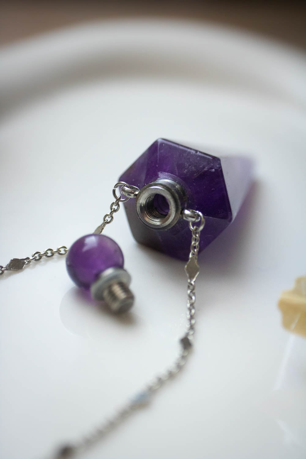 Pendentif Améthyste fiole - Talisman pierre naturelle - Mina lunamanashop