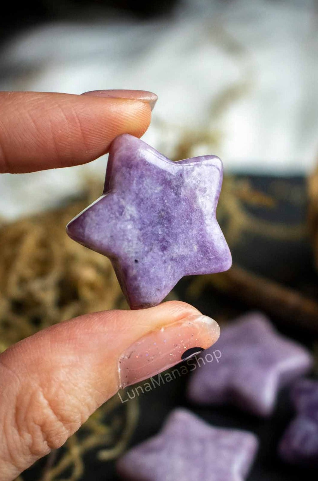 Pierre lépidolite en forme d'étoile lunamanashop