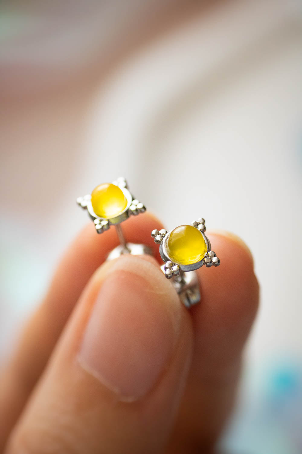 Boucles d'Oreilles Puces jaune - Pierre agate Jaune - Solaria lunamanashop