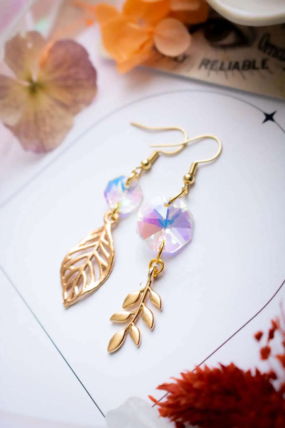 Boucles d'oreilles cristaux de verre et motifs botaniques dorés - Duo sylvestre lunamanashop