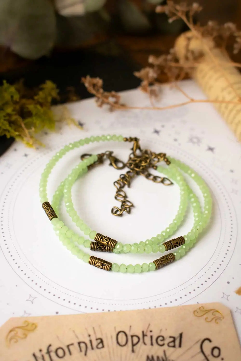 Bracelet Verte Sérénité en perles de péridot vert clair lunamanashop