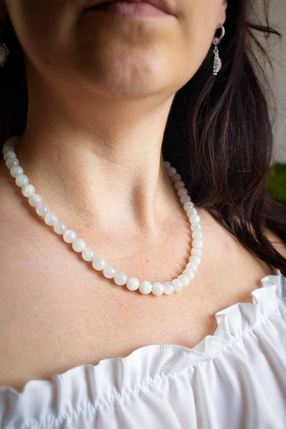Collier ras de cou en pierre de lune blanche - Perles translucides - Clarté lunamanashop
