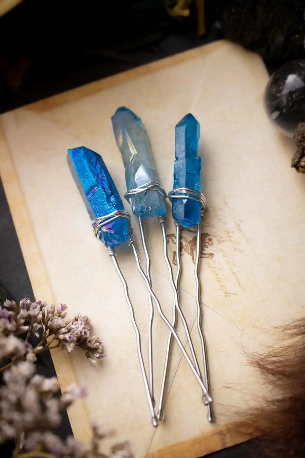 Épingle à cheveux Amy bleu en pointe de quartz