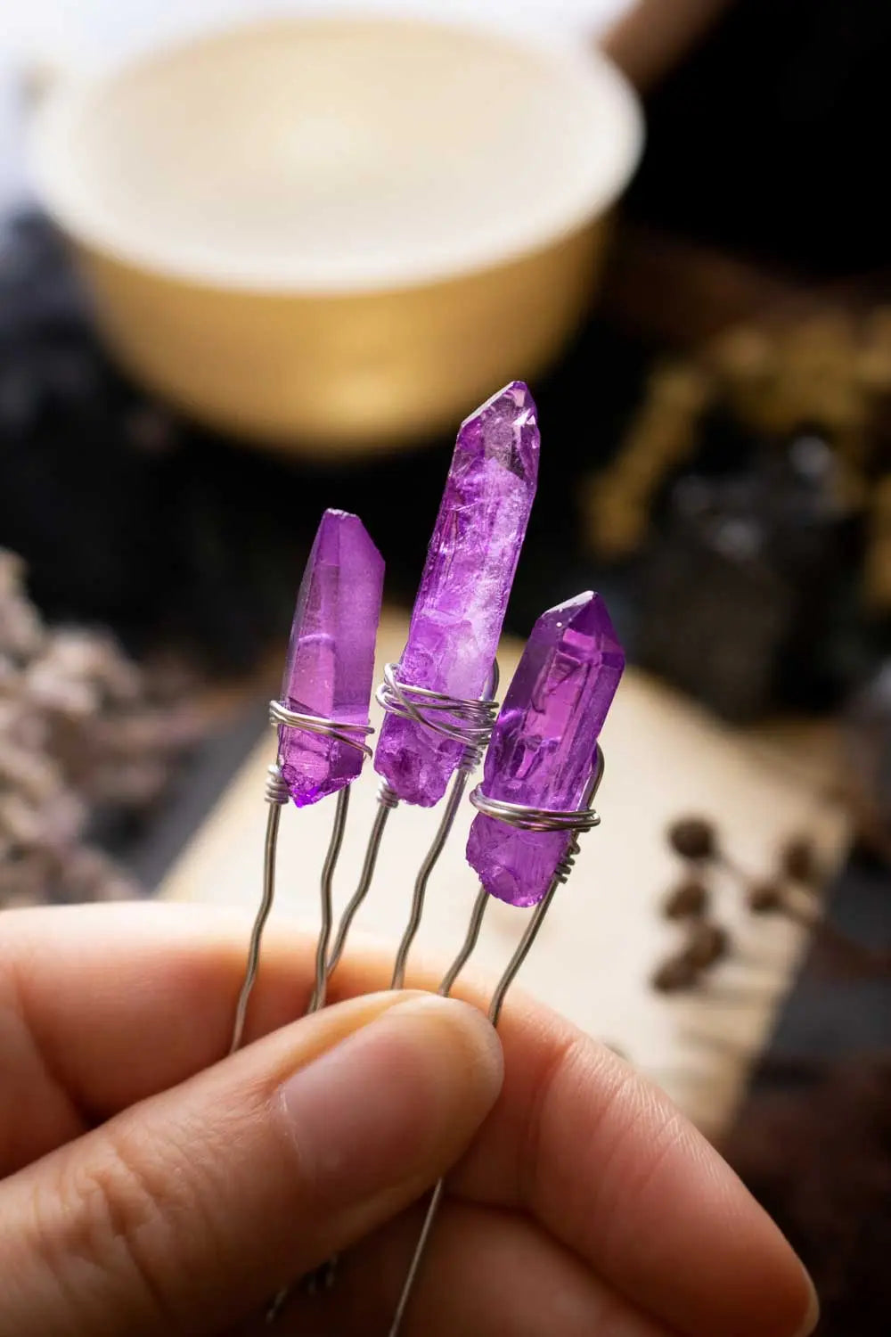 Épingle à cheveux Amy violette en pointe de quartz