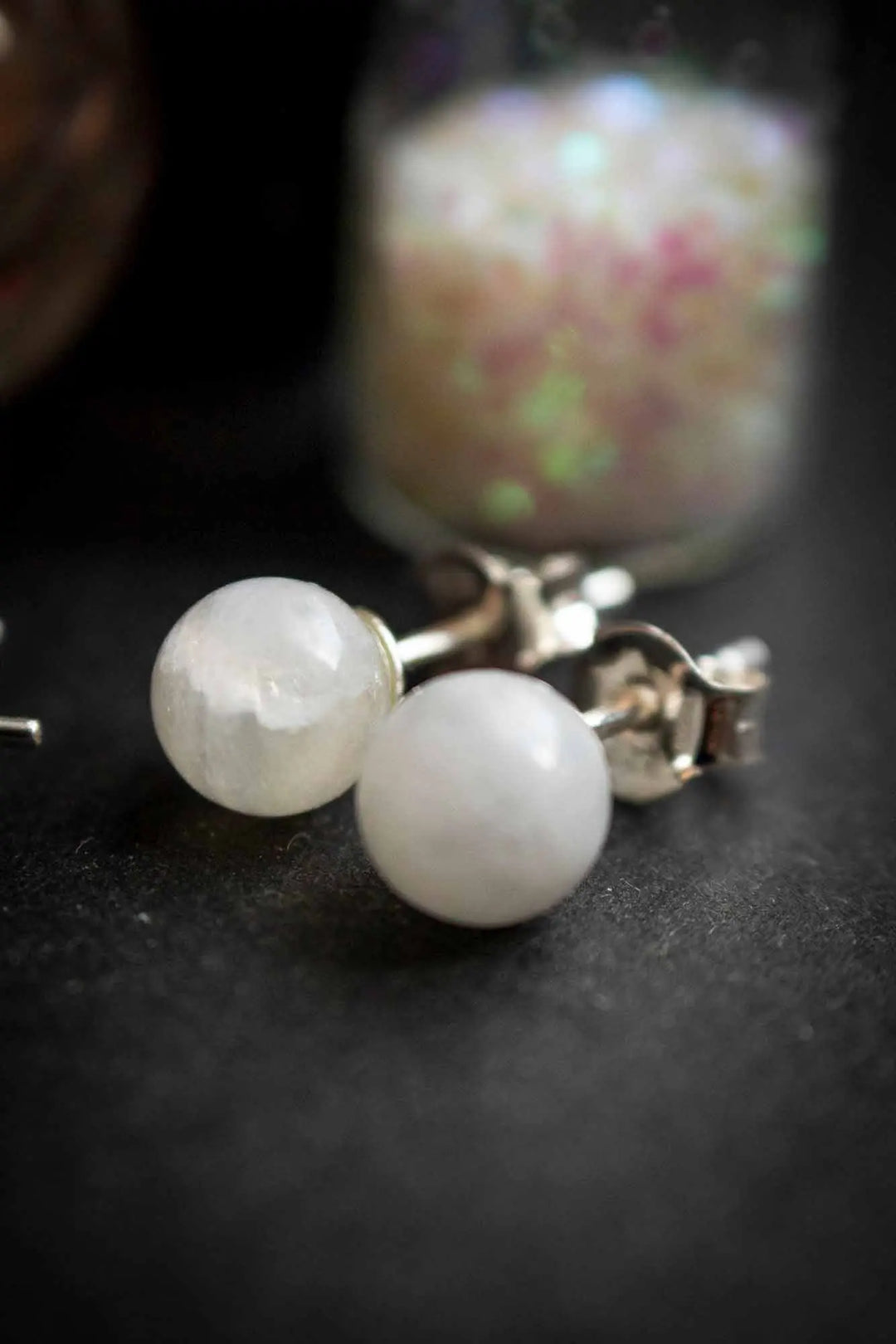 Boucles d'oreilles puce en labradorite blanche et argent 925 lunamanashop