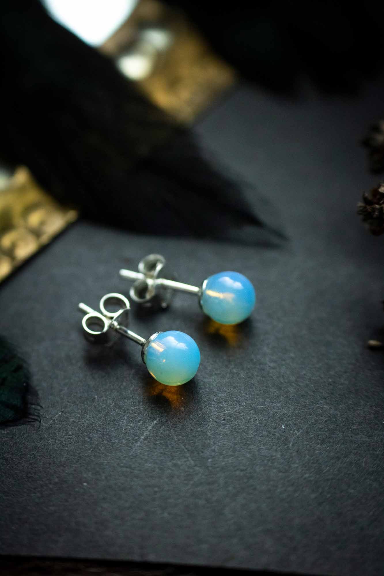 Boucles d&#39;oreilles puce en Opaline et argent 925 - lunamanashop